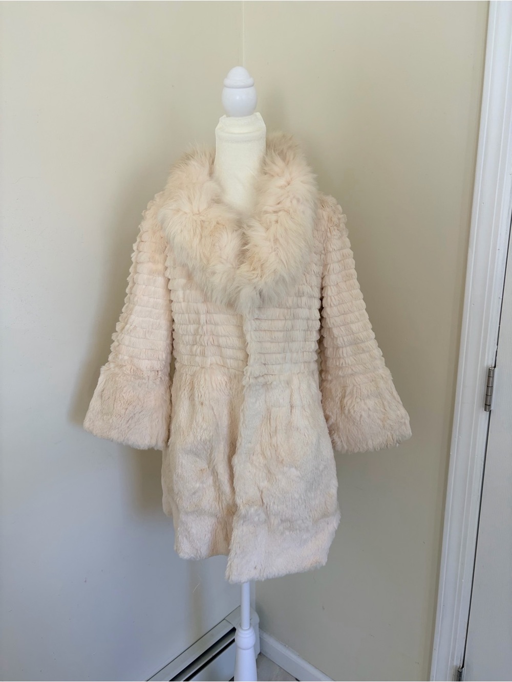 Vintage rabbit fur jacket in ivory with tiered design and bow long READ